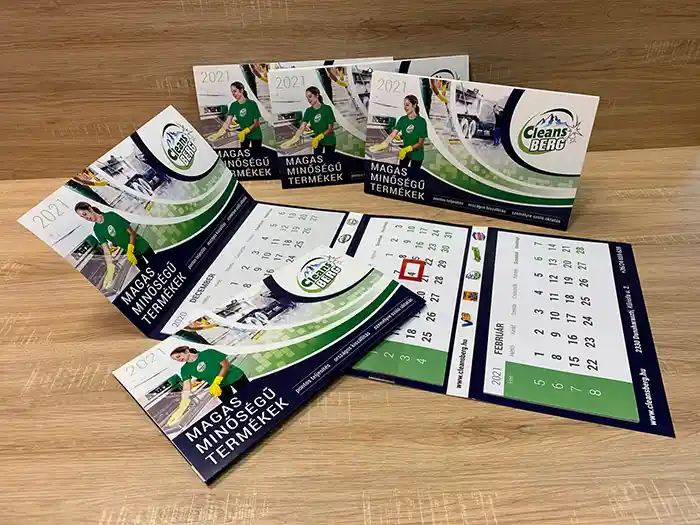 speditőr naptár kiterítve